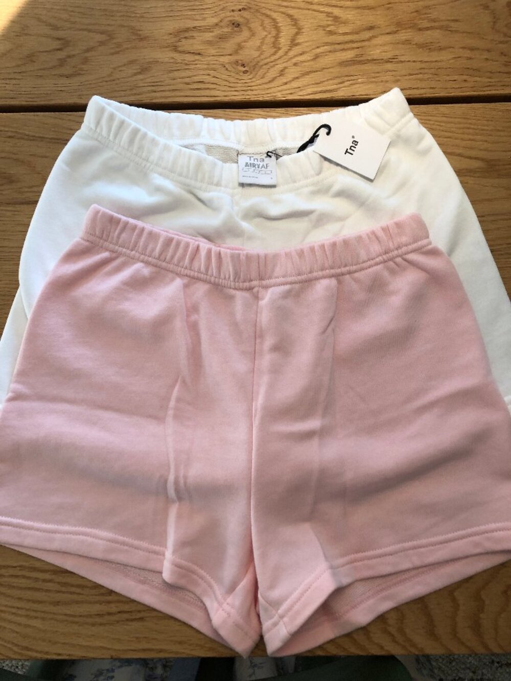 TNA Airy AF Fleece Shorts Bundle Pink & White NWOT – Size Small